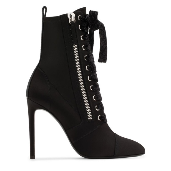 Giuseppe Zanotti Black Lace-Up Heeled Boots - Picture 9 of 16